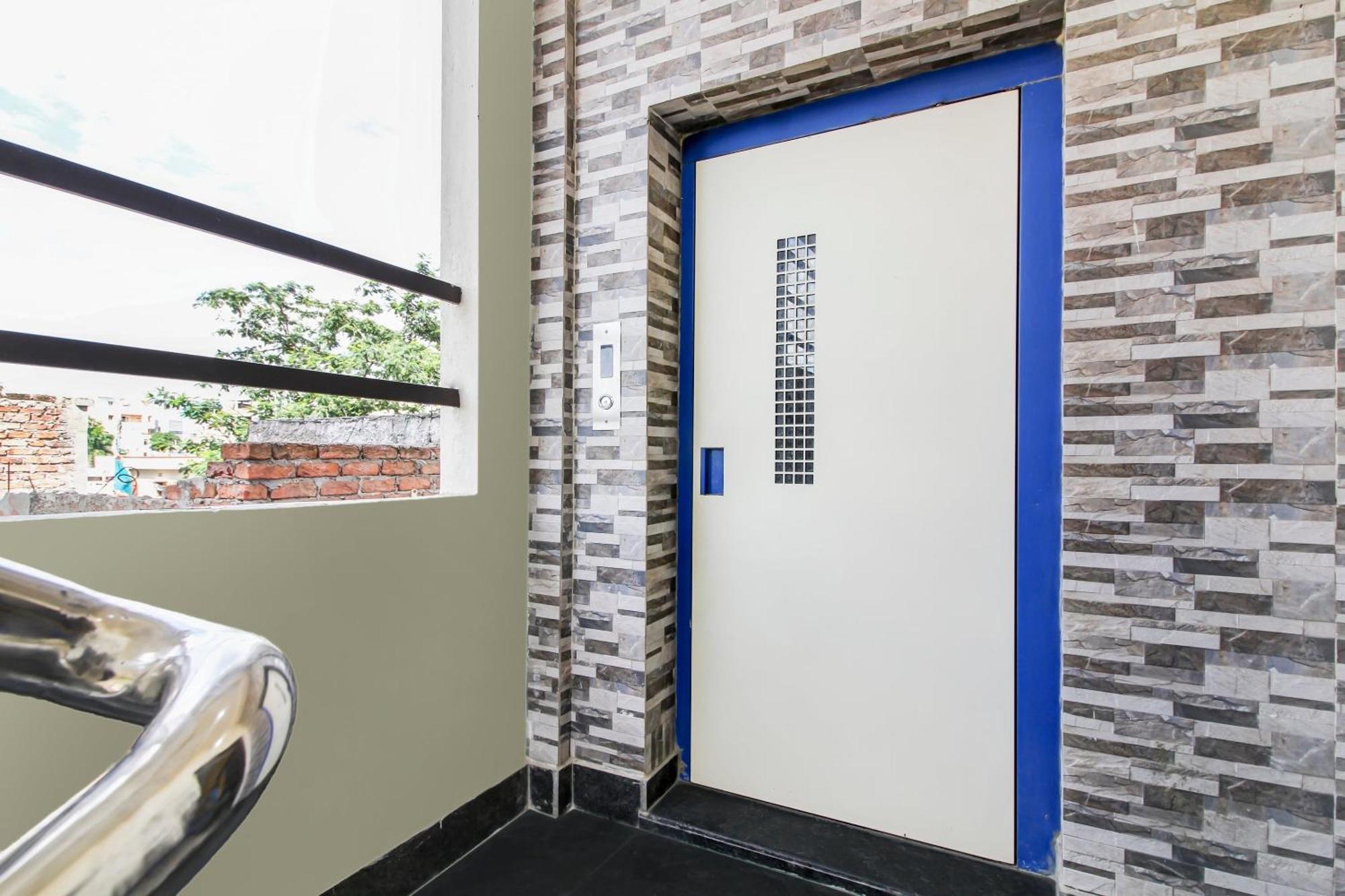 Hotel O Home Comfortable Stays, Near Aasam Gadh Current Office Sururnagar Exteriör bild