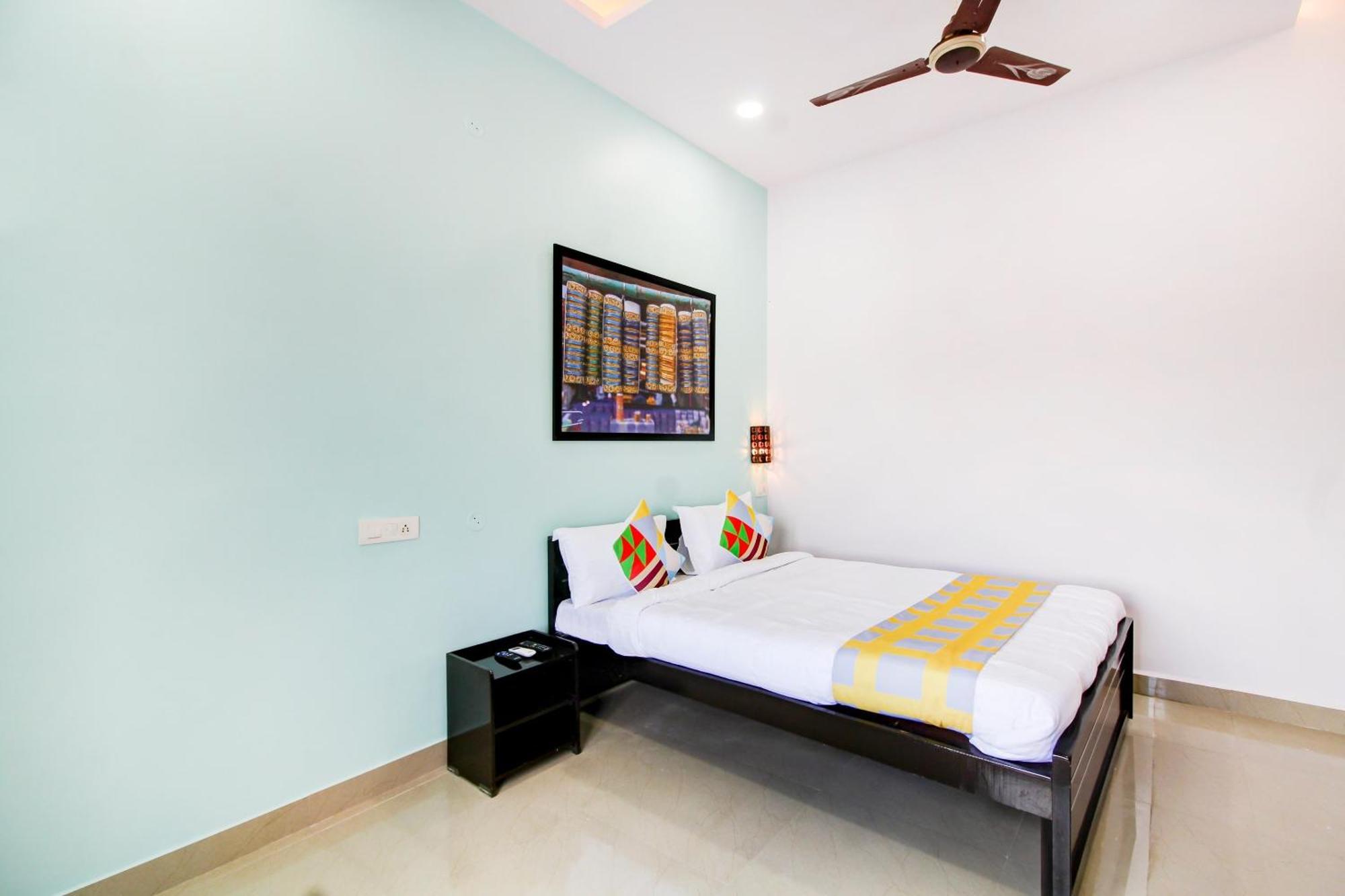 Hotel O Home Comfortable Stays, Near Aasam Gadh Current Office Sururnagar Exteriör bild